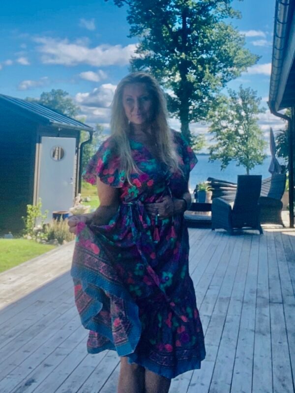 Läcker sommar klänning med Djup urringning