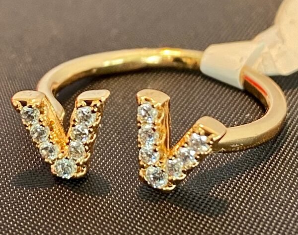 RIng med stenar